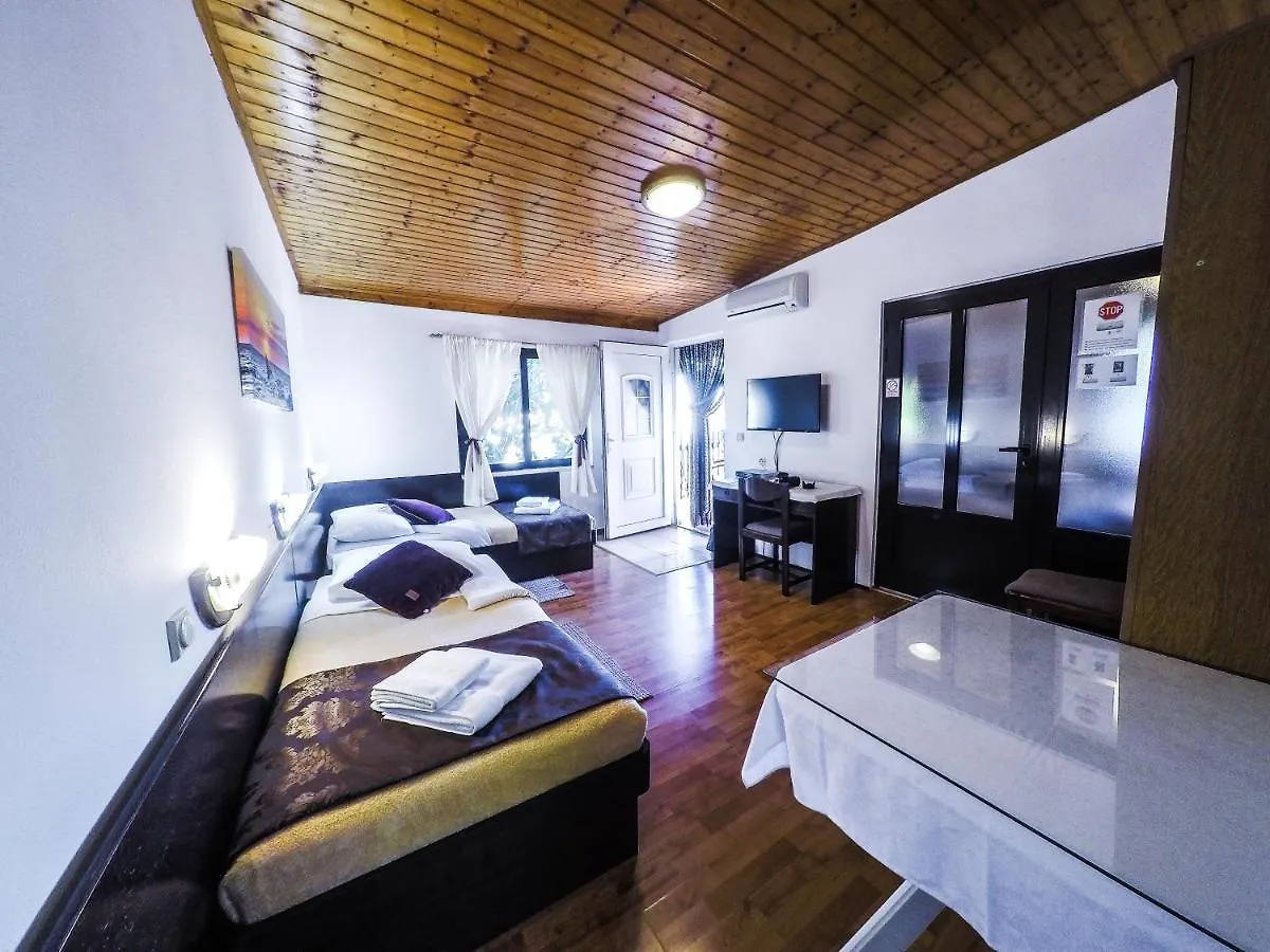 Apartments Vintijan Pula
